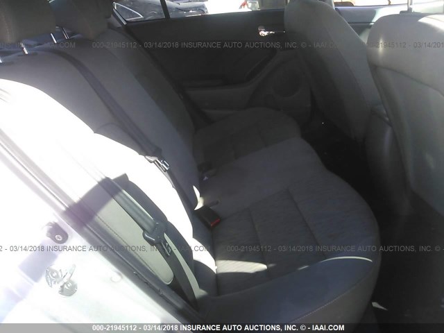 KNAFK4A66F5400572 - 2015 KIA FORTE LX SILVER photo 8