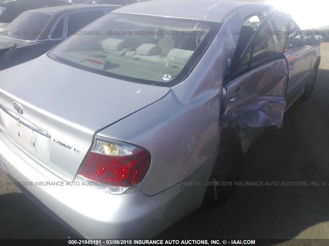 4T1BE32K85U551248 - 2005 TOYOTA CAMRY LE/XLE/SE SILVER photo 4