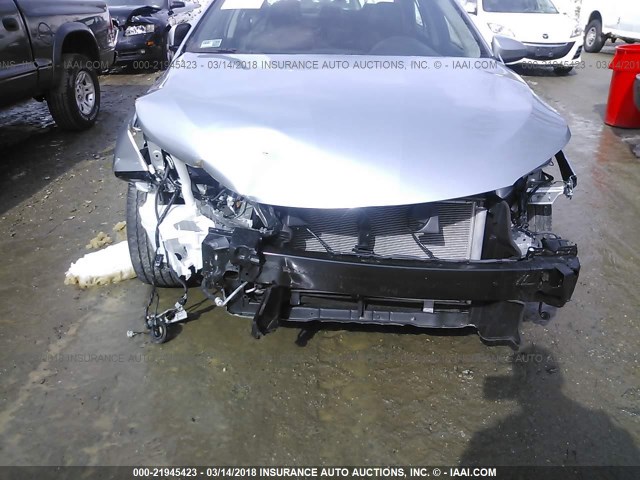 4T1BF1FK6GU508462 - 2016 TOYOTA CAMRY LE/XLE/SE/XSE SILVER photo 6