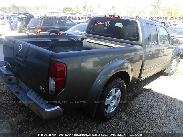 1N6AD09U77C423047 - 2007 NISSAN FRONTIER CREW CAB LE/SE/OFF ROAD GRAY photo 4