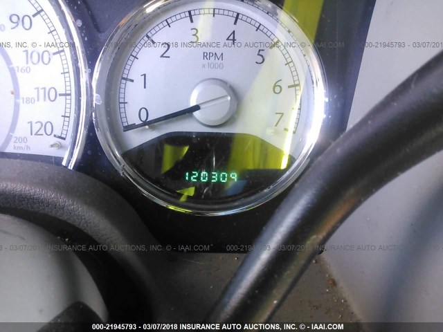 1A8HW58N28F127381 - 2008 CHRYSLER ASPEN LIMITED WHITE photo 7