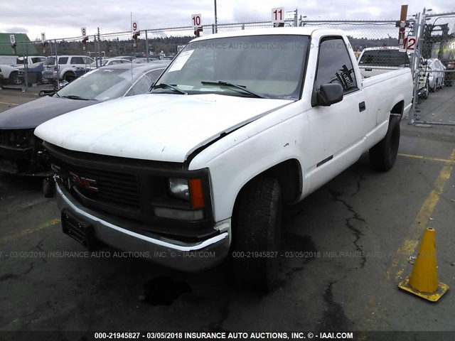 1GTGC24R9WE504925 - 1998 GMC SIERRA C2500 WHITE photo 2