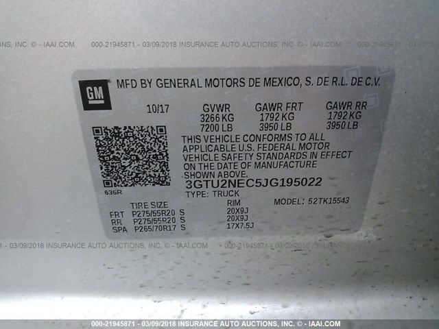 3GTU2NEC5JG195022 - 2018 GMC SIERRA K1500 SLT SILVER photo 9