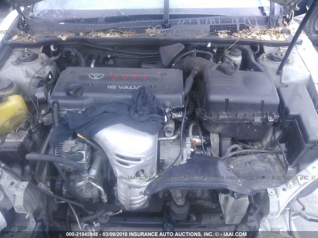 JTDBE30K520129965 - 2002 TOYOTA CAMRY LE/XLE/SE SILVER photo 10