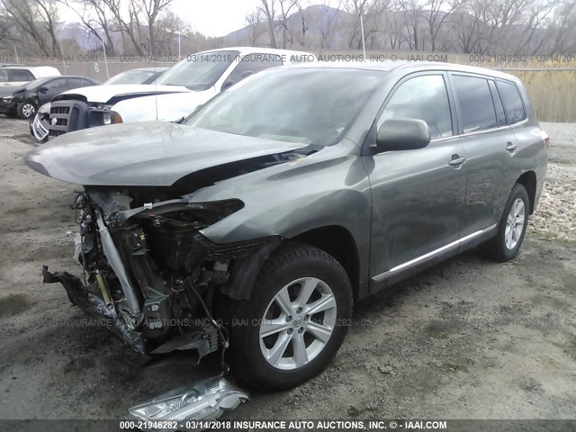 5TDBK3EH1CS166533 - 2012 TOYOTA HIGHLANDER SE GRAY photo 2