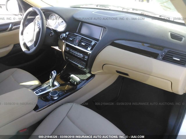 5UXWZ7C56H0V85662 - 2017 BMW X3 SDRIVE28I WHITE photo 5