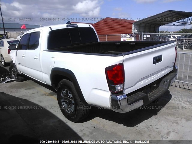 3TMDZ5BN9HM030474 - 2017 TOYOTA TACOMA DBL CAB/SR5/TRD SPORT/OR WHITE photo 3