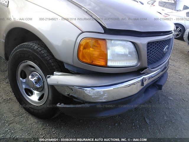 2FTRX17204CA95190 - 2004 FORD F-150 HERITAGE CLASSIC GOLD photo 6