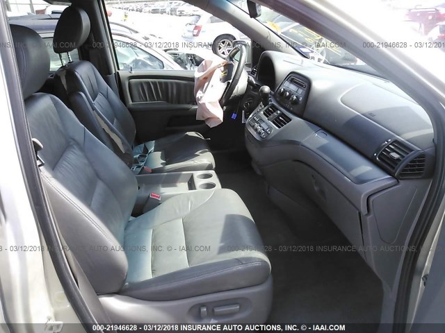 5FNRL38608B406687 - 2008 HONDA ODYSSEY EXL ვერცხლისფერი ფოტო 5