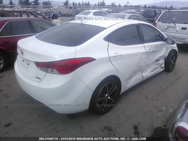 5NPDH4AE6DH335557 - 2013 HYUNDAI ELANTRA GLS/LIMITED WHITE photo 4