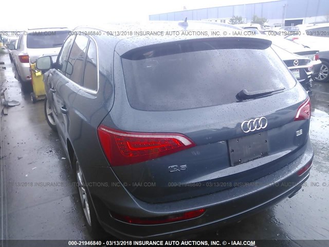 WA1LKAFP3AA045585 - 2010 AUDI Q5 PREMIUM PLUS Light Blue photo 3