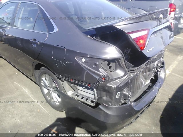4T1BF1FK9HU376752 - 2017 TOYOTA CAMRY LE/XLE/SE/XSE GRAY photo 6