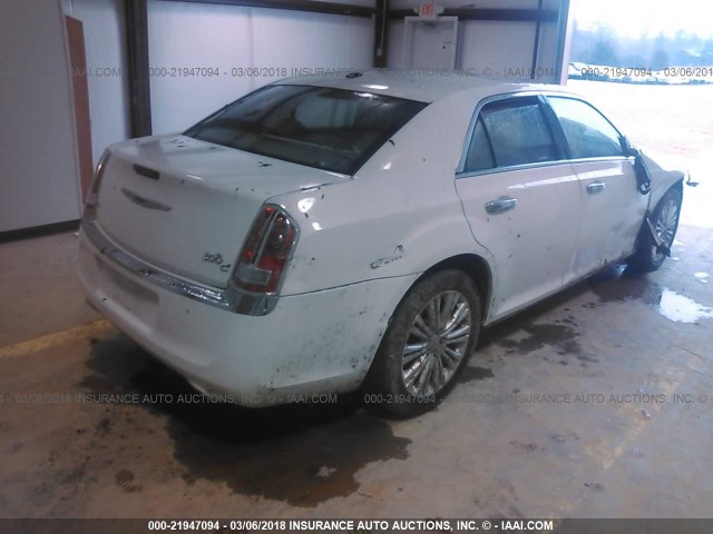 2C3CCAKT8EH171619 - 2014 CHRYSLER 300C WHITE photo 4