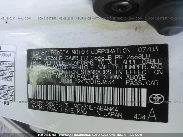 JTDBF32K530150634 - 2003 TOYOTA CAMRY LE/XLE WHITE photo 9