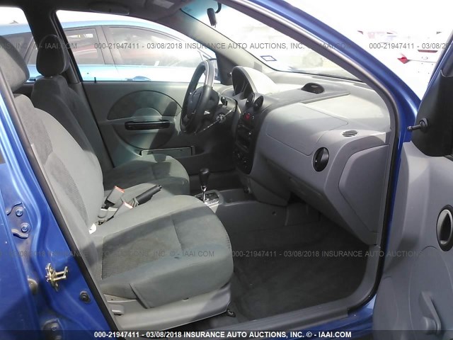 KL1TD62605B294167 - 2005 CHEVROLET AVEO LS BLUE photo 5