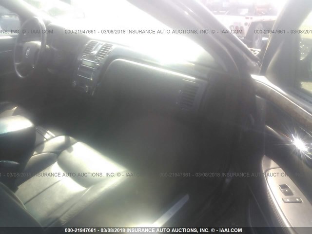 1GEEK90Y89U600031 - 2009 CADILLAC PROFESSIONAL CHAS  BLACK photo 5