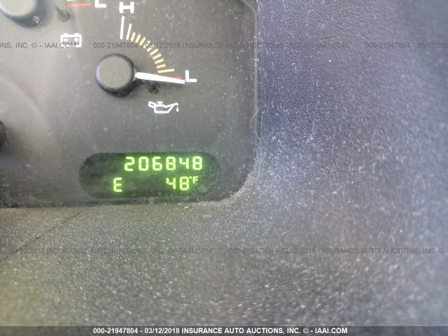 1FMRU15W03LA10511 - 2003 FORD EXPEDITION XLT ნაცრისფერი ფოტო 7