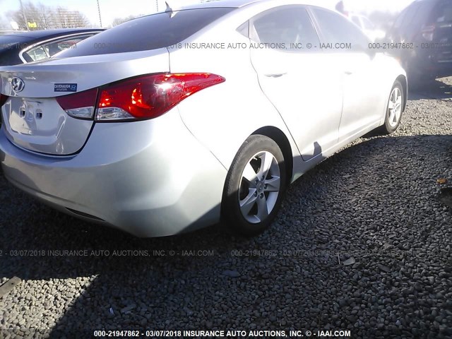 5NPDH4AE5DH227978 - 2013 HYUNDAI ELANTRA GLS/LIMITED SILVER photo 4