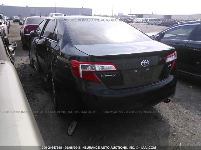 4T1BF1FK8EU351174 - 2014 TOYOTA CAMRY L/SE/LE/XLE 黑色 照片 3