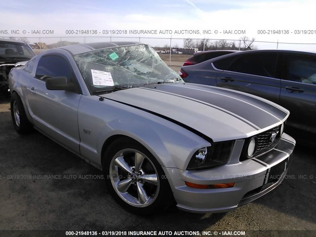 1ZVHT82H765173941 - 2006 FORD MUSTANG GT SILVER photo 1
