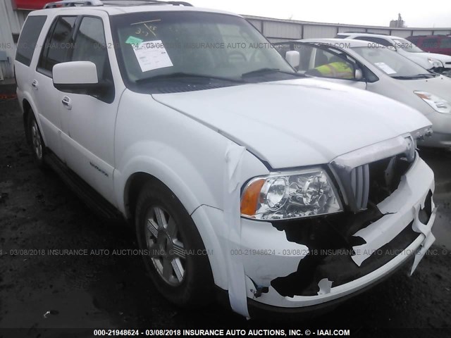 5LMFU285X6LJ24867 - 2006 LINCOLN NAVIGATOR WHITE photo 1