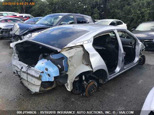 1N4AA6AP0HC385902 - 2017 NISSAN MAXIMA 3.5S/SV/SL/SR/PLAT SILVER photo 4