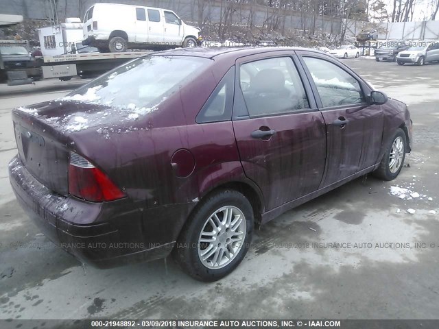 1FAFP34N77W323679 - 2007 FORD FOCUS ZX4/S/SE/SES BURGUNDY photo 4