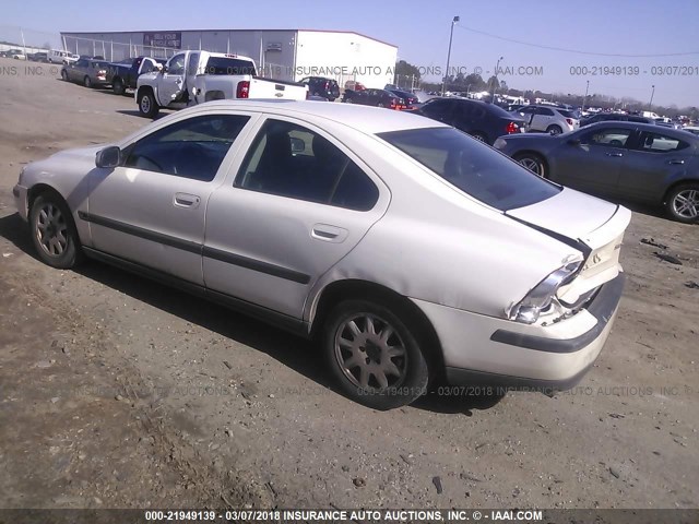 YV1RS61R422108060 - 2002 VOLVO S60 WHITE photo 3