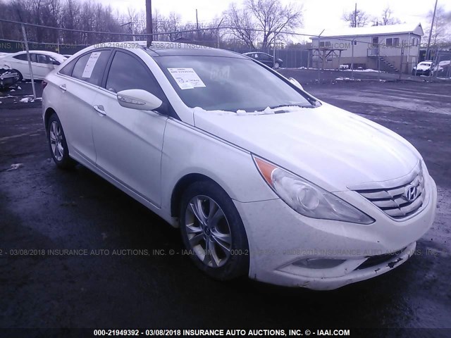 5NPEC4AC3DH704439 - 2013 HYUNDAI SONATA SE/LIMITED WHITE photo 1