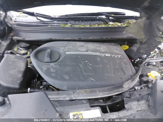 1C4PJMCS8HW646427 - 2017 JEEP CHEROKEE LATITUDE Szary zdjęcie 10