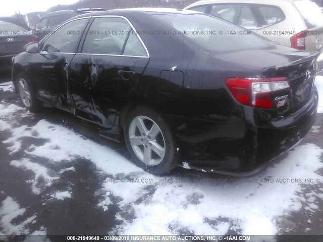 4T1BF1FK5CU014863 - 2012 TOYOTA CAMRY SE/LE/XLE შავი ფოტო 3