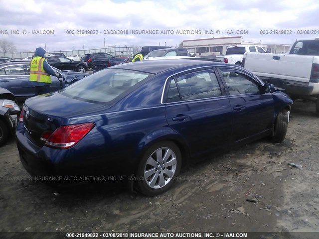 4T1BK36B46U062575 - 2006 TOYOTA AVALON XL/XLS/TOURING/LIMITED BLUE photo 4