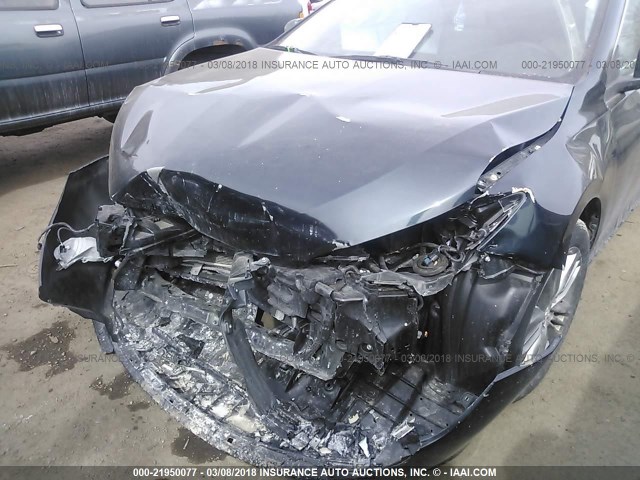 4T1BF1FK5GU177938 - 2016 TOYOTA CAMRY LE/XLE/SE/XSE GRAY photo 6