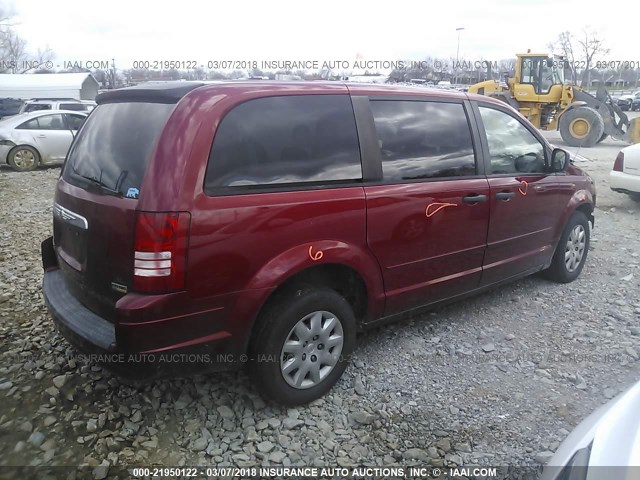 2A8HR44H48R748776 - 2008 CHRYSLER TOWN & COUNTRY LX RED photo 4