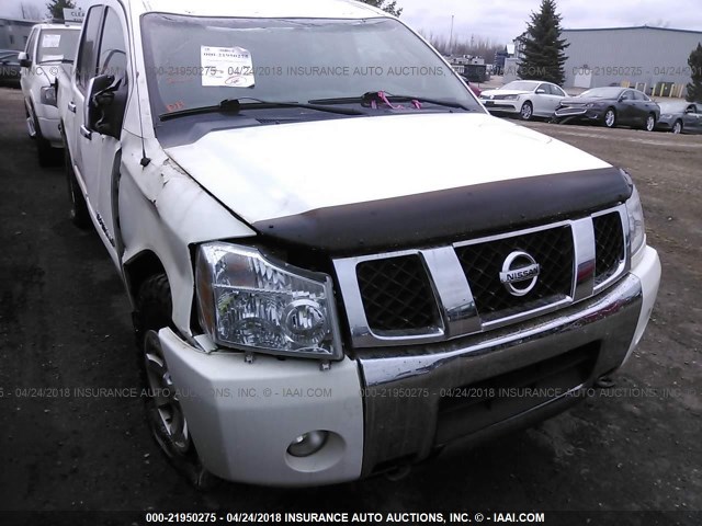 1N6BA07B35N560048 - 2005 NISSAN TITAN XE/SE/LE WHITE photo 1