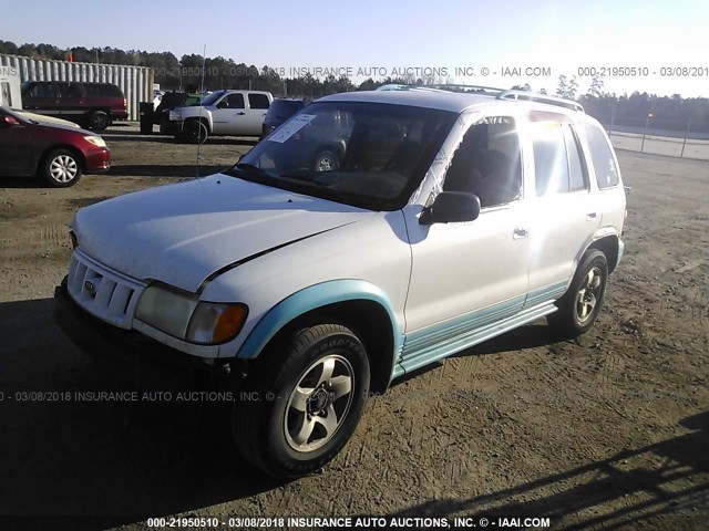 KNDJB723625110300 - 2002 KIA SPORTAGE WHITE photo 2