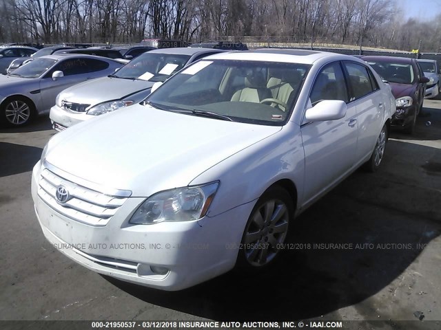 4T1BK36B06U162589 - 2006 TOYOTA AVALON XL/XLS/TOURING/LIMITED WHITE photo 2