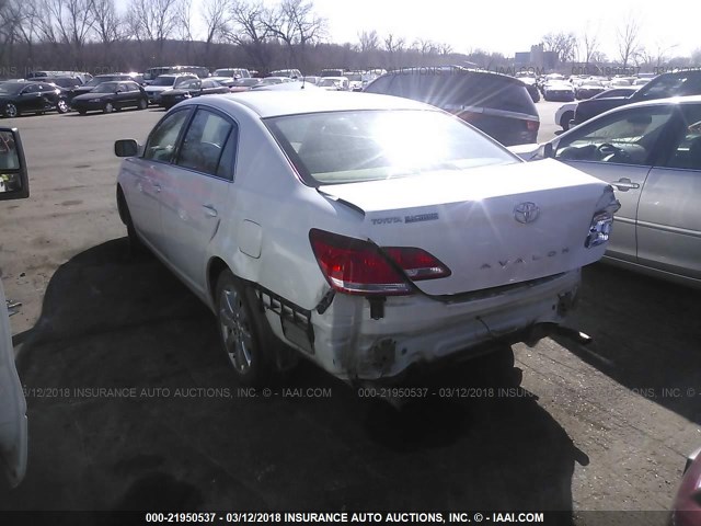 4T1BK36B06U162589 - 2006 TOYOTA AVALON XL/XLS/TOURING/LIMITED WHITE photo 3