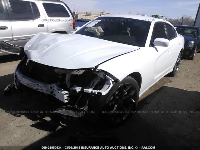 2C3CDXHG6FH727776 - 2015 DODGE CHARGER SXT WHITE photo 2