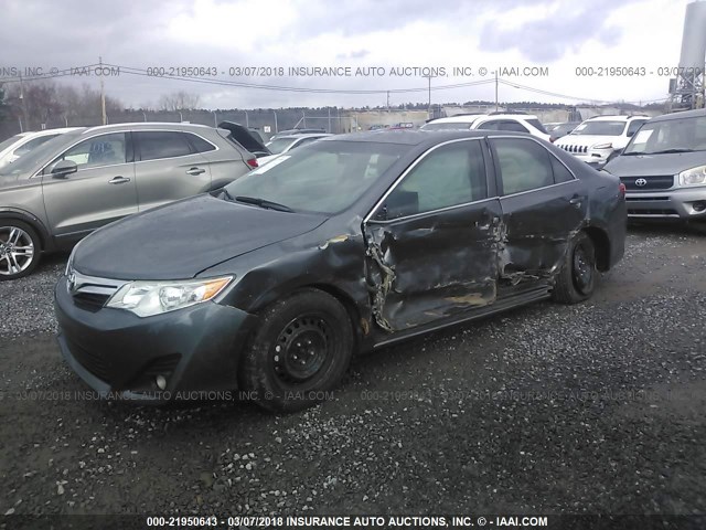 4T1BF1FK8DU237206 - 2013 TOYOTA CAMRY L/SE/LE/XLE GRAY photo 2