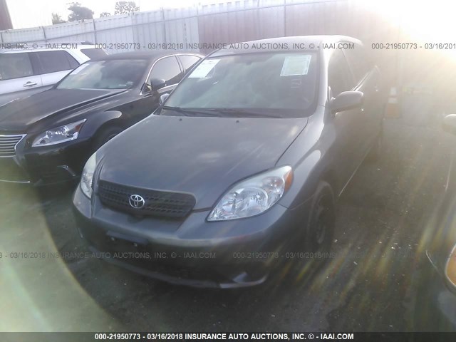 2T1KR32E17C686140 - 2007 TOYOTA COROLLA MATRIX XR GRAY photo 2