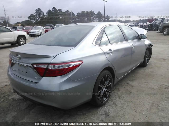 4T1BF1FKXGU205474 - 2016 TOYOTA CAMRY LE/XLE/SE/XSE SILVER photo 4