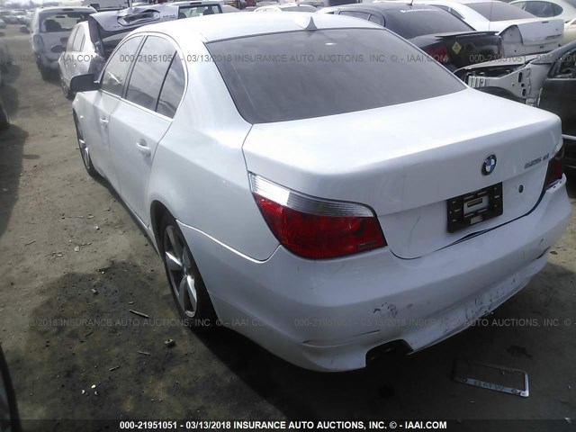WBANF33526CS34819 - 2006 BMW 525 XI SILVER photo 3