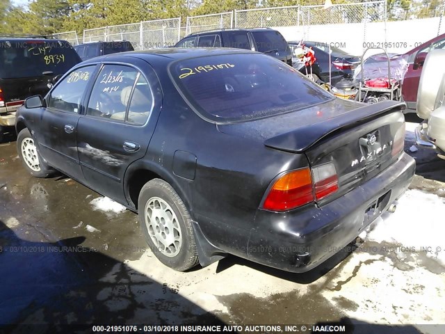 JN1CA21D5TT117702 - 1996 NISSAN MAXIMA GLE/GXE/SE BLACK photo 3