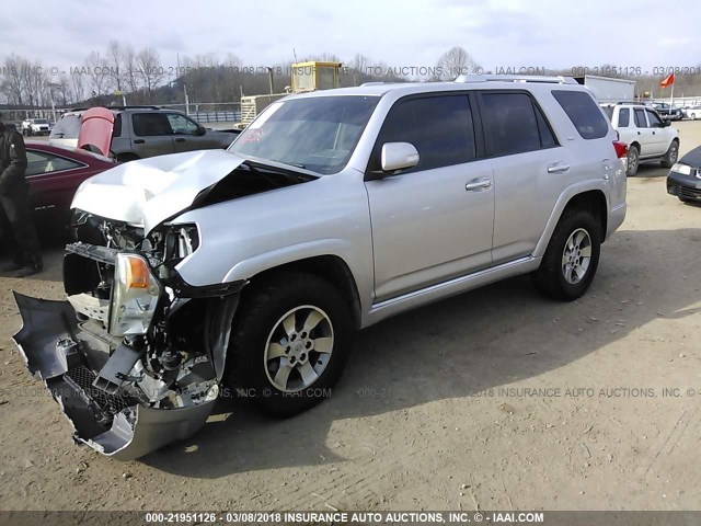 JTEBU5JR0B5044699 - 2011 TOYOTA 4RUNNER SR5/LIMITED/TRAIL GRAY photo 2