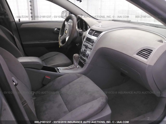 1G1ZA5E04CF353667 - 2012 CHEVROLET MALIBU LS ვერცხლისფერი ფოტო 5