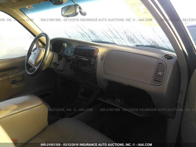 1FMDU75E9YZB58116 - 2000 FORD EXPLORER LIMITED GRAY photo 5