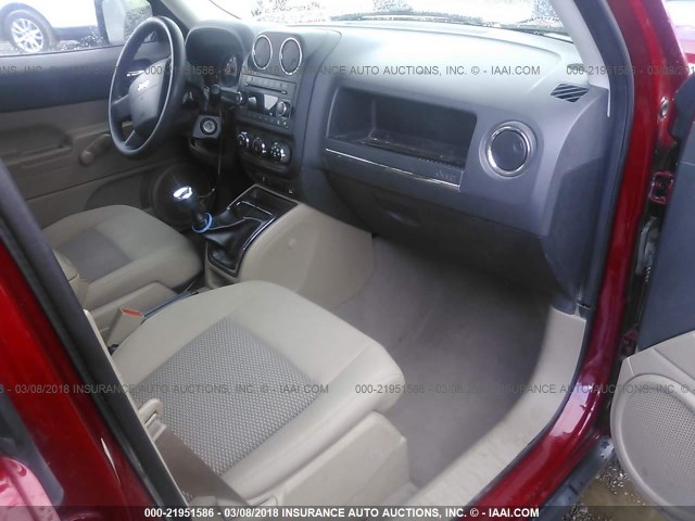 1J4NF2GB6AD522790 - 2010 JEEP PATRIOT SPORT RED photo 5