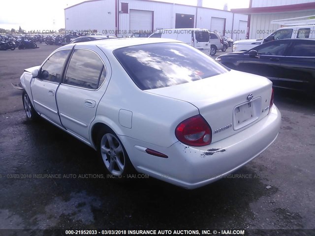 JN1CA31DXYT748006 - 2000 NISSAN MAXIMA GLE/GXE/SE WHITE photo 3