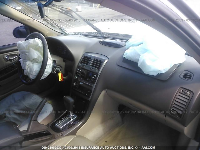 JN1CA31DXYT748006 - 2000 NISSAN MAXIMA GLE/GXE/SE WHITE photo 5